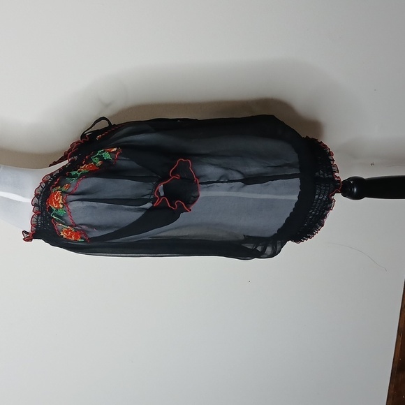 Twenty one floral scrunch  key hole sheer blouse size medium - Picture 6 of 15